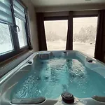 Relax House - Sumska Romanticni Sa Djakuzijem Semesterbostad Banja Luka